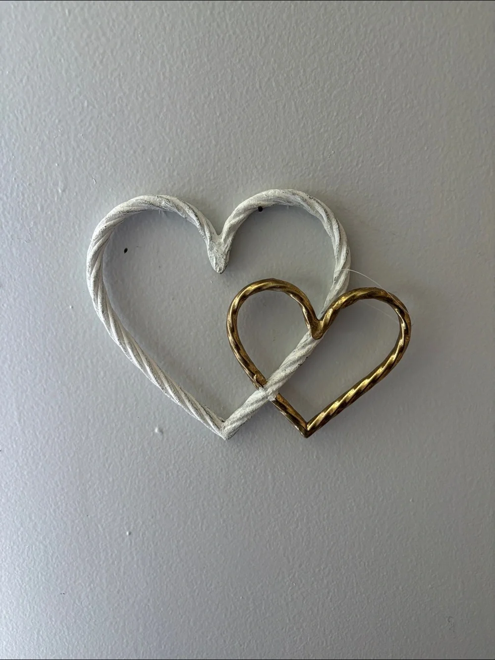 Decorative Interlocking Heart Wall Art - White & Gold